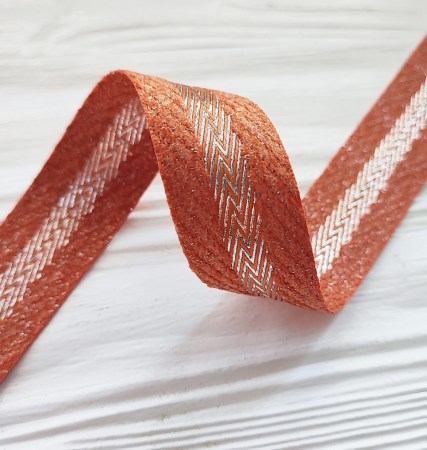 Тесьма твидовая с серебряной дорожкой 25 мм., цвет терракотовый, DIY Ribbon's, цена за 1 ярд ( 90 см ), купить - БлагоЛис