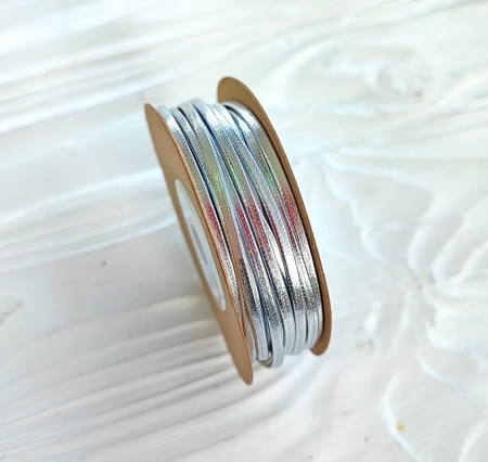 Шнур плоский Серебро 2 мм, DIY Ribbon's, цена за 1 ярд ( 90 см ), купить - БлагоЛис