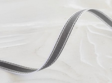 Лента с серебряной строчкой по краю серая 7 мм, DIY Ribbon's, цена за 1 ярд ( 90 см ), купить - БлагоЛис