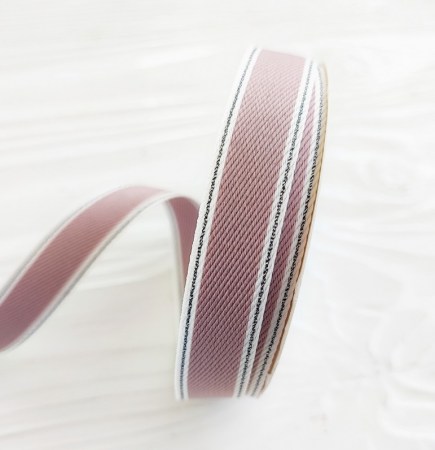 Лента с серебряной строчкой по краю пыльная роза 15 мм, DIY Ribbon's, цена за 1 ярд ( 90 см ), купить - БлагоЛис