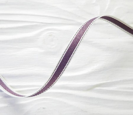 Лента с серебряной строчкой по краю сиреневая 7 мм, DIY Ribbon's, цена за 1 ярд ( 90 см ), купить - БлагоЛис